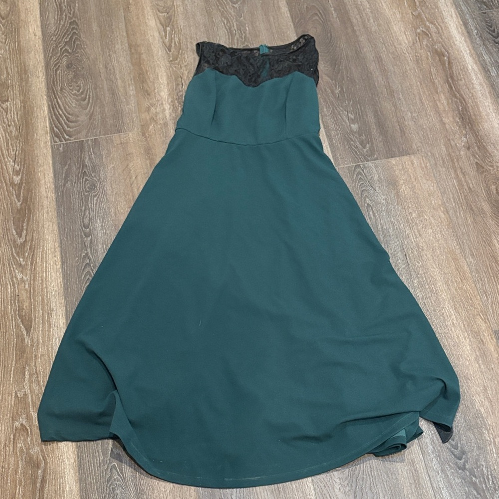 SHEIN Dark Green Maxi Dress with Black Lace